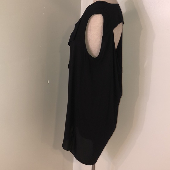 Gorgeous BCBGMaxAzria dress - Picture 4 of 6